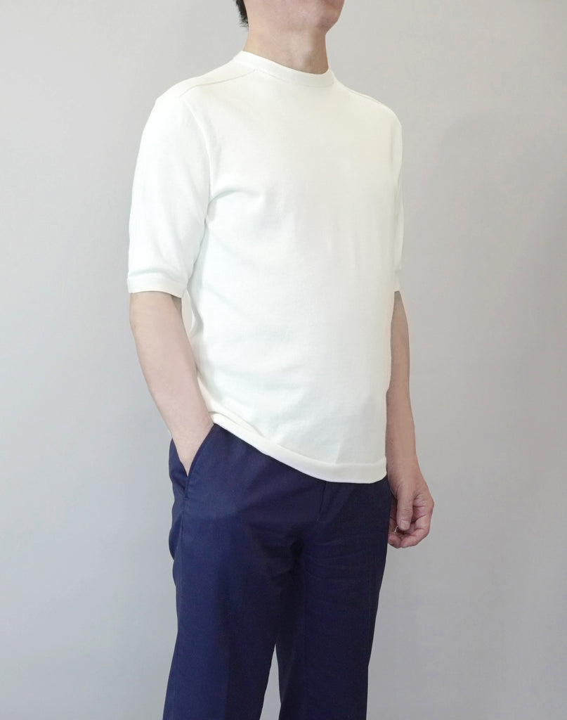 モデル：174cm　サイズ：M　色：アイボリー