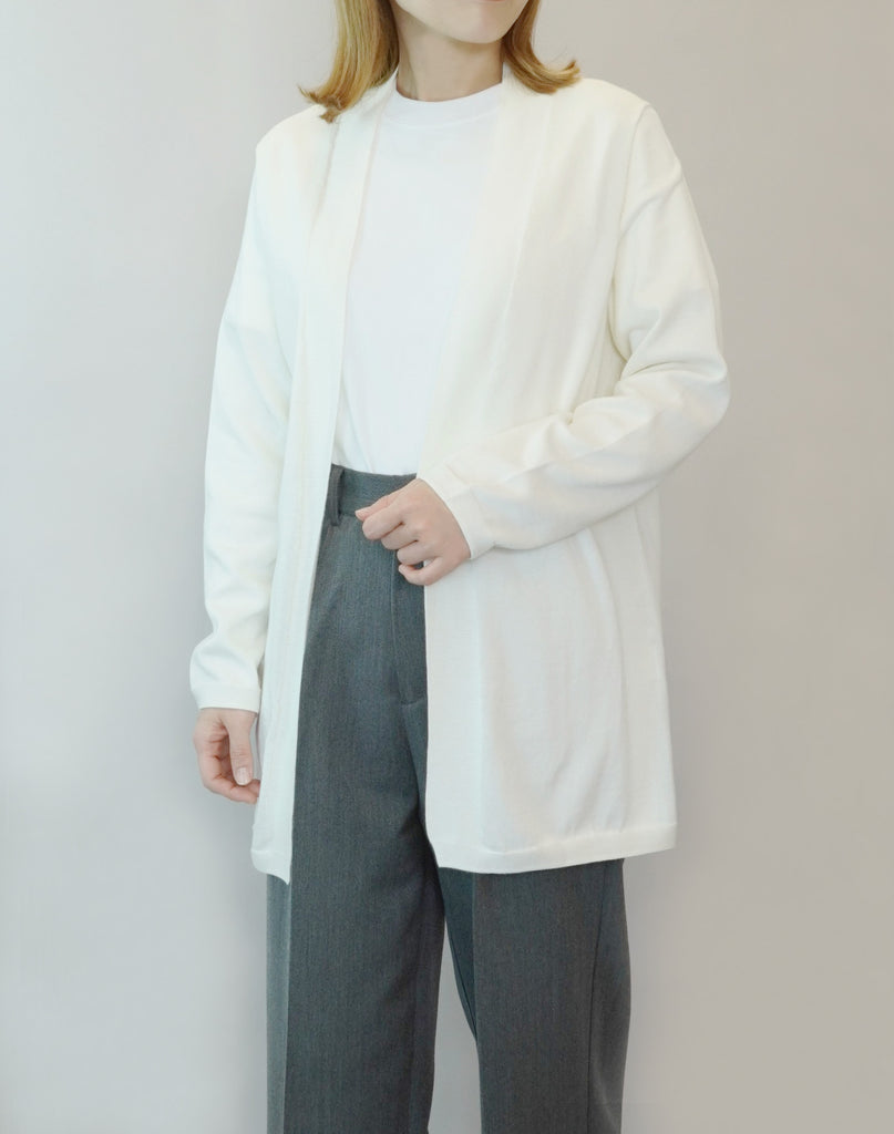 モデル：159cm　サイズ：M　色：アイボリー