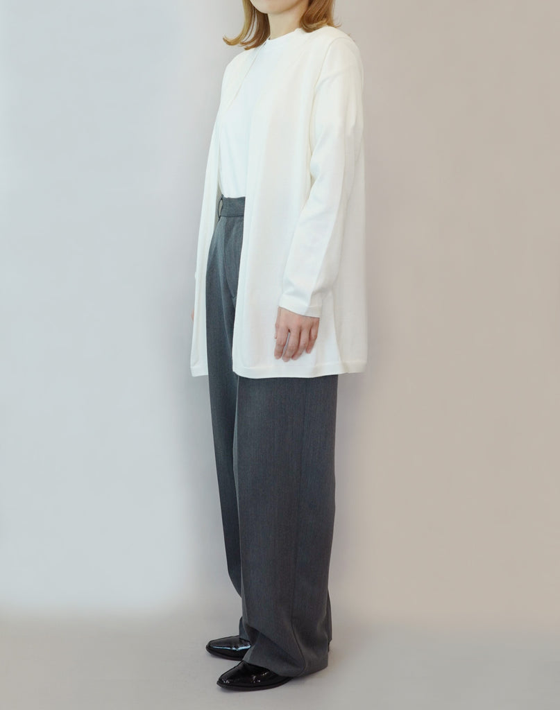 モデル：159cm　サイズ：M　色：アイボリー