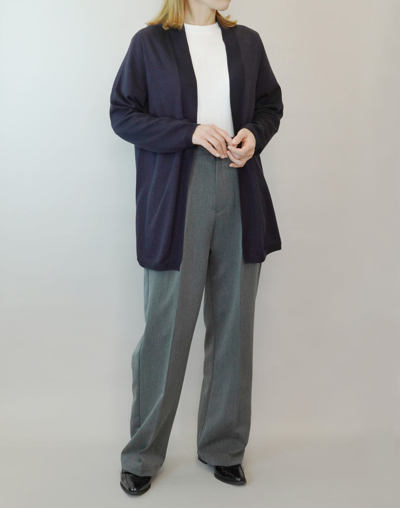モデル：159cm　サイズ：M　色：ネイビー