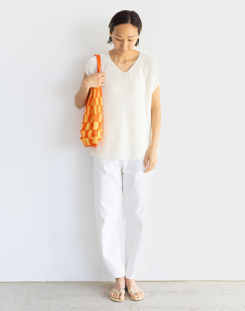 モデル：169cm　サイズ：M　色：ホワイト