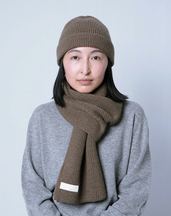 色：Brown