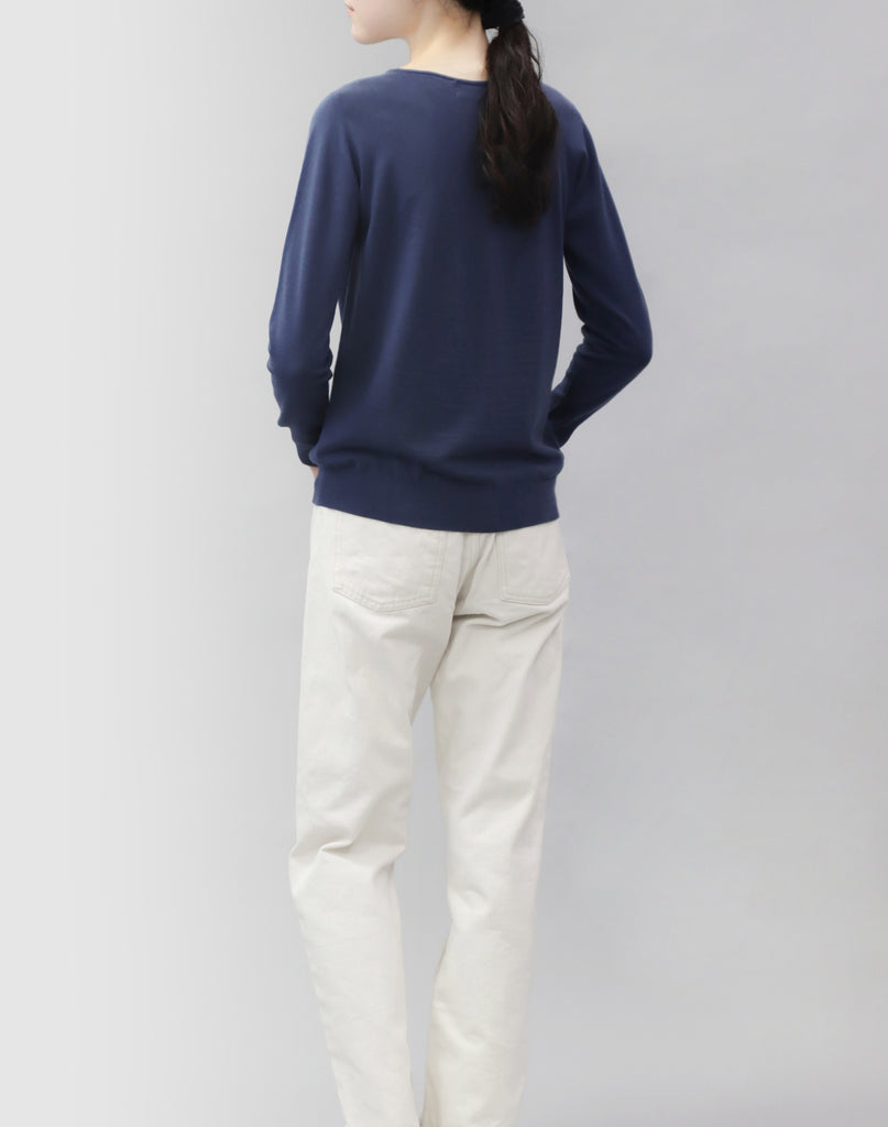 モデル：163cm　サイズ：M　色：ダークブルー